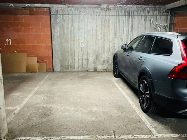 Parking sécurisé à louer