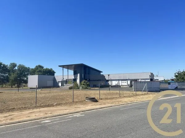 Local commercial 2150 m²