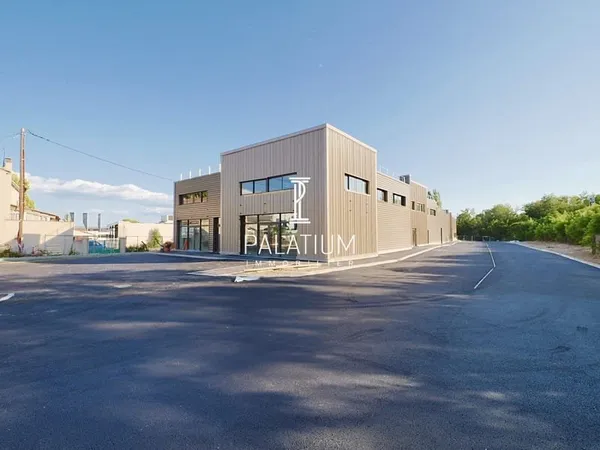 Local commercial 350 m²