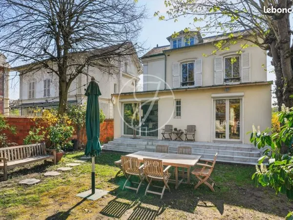 Maison 7 pièces 166 m²