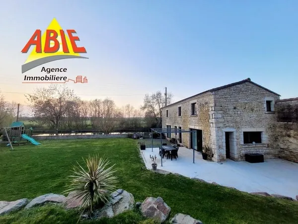 Maison à vendre Les Velluire sur Vendée