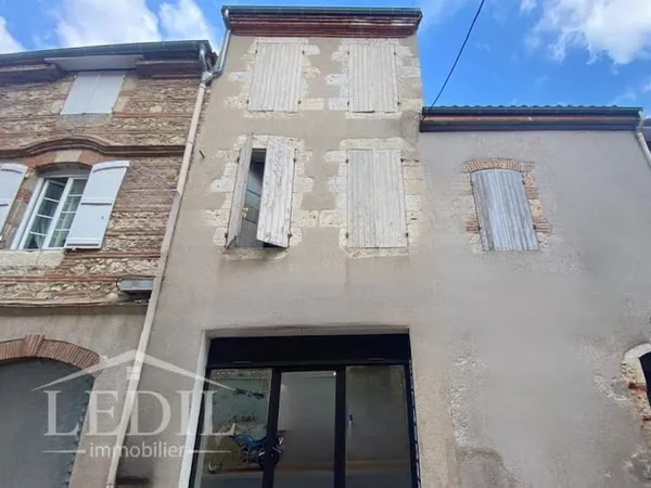 Fonds de commerce 4 pièces 182 m²