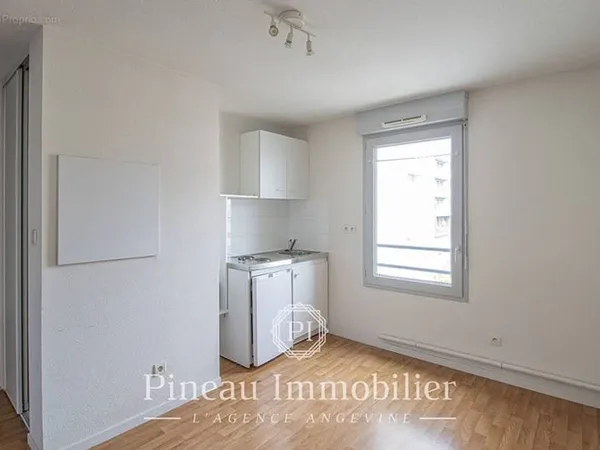 Studio Trélazé - Garage à vélo - 20m2 - 75 000