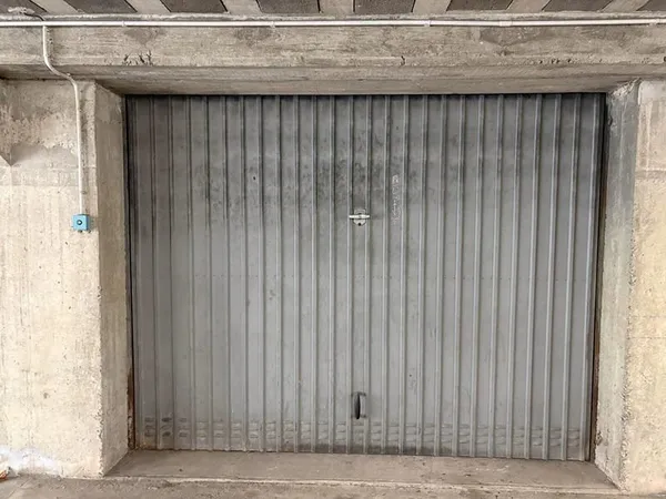 BREST - Garage fermé de 20m², au calme