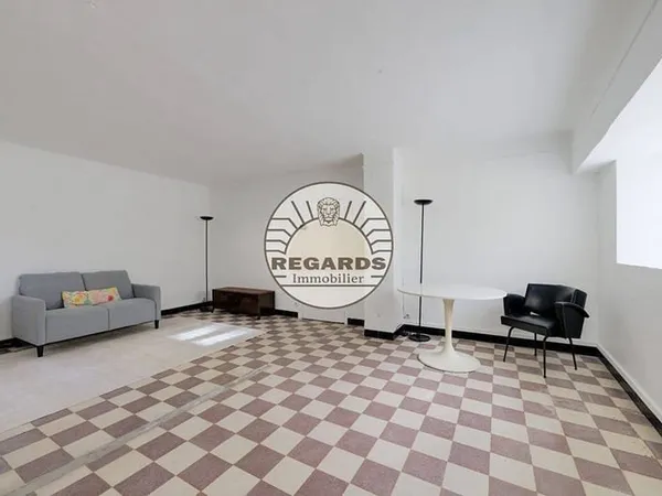 Local d'activité 2 pièces 32 m²