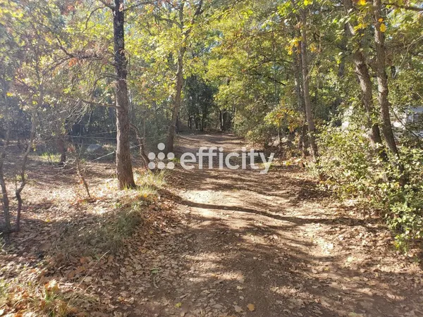 Terrain 2567 m²