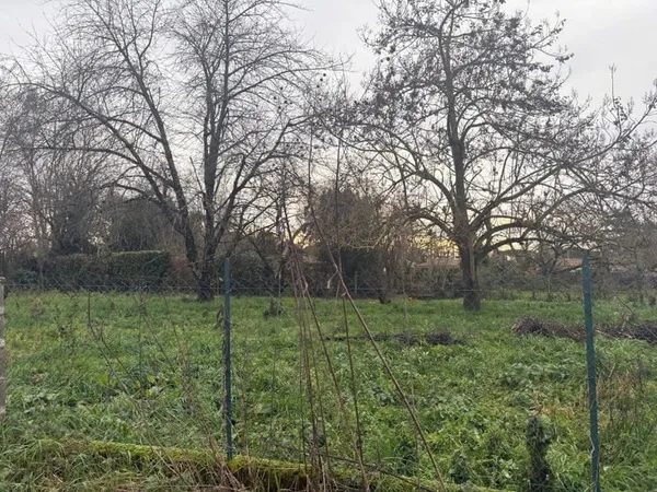 Terrain 640 m²