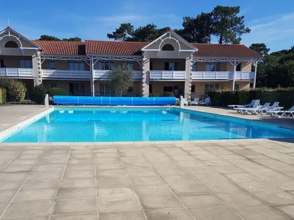 SOULAC SUR MER - APPARTEMENT T3 - 2 CHAMBRES - PISCINE