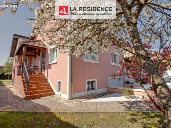 Maison 7 pièces 160 m²