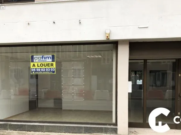 Local 91 m² Pau