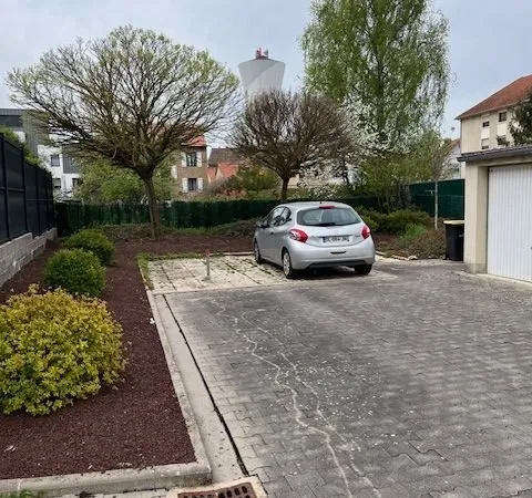 MONTIGNY LES METZ parking à louer aux Friches rue des Ponts