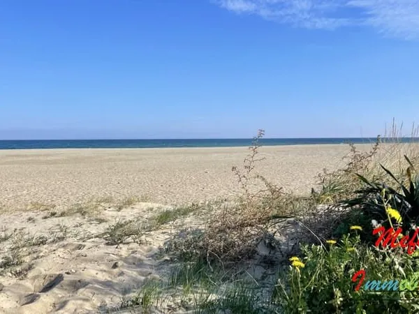 Beau 2 pièces vue mer avec parking et cellier