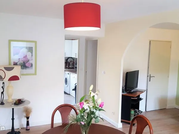 Appartement ou chambres en Colocation F3 - 70 m² entièrement rénové et meublé - Quartier Lepic