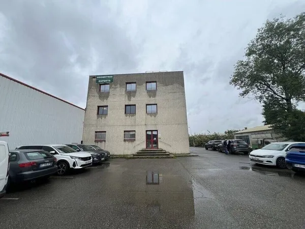 Local professionnel 43 m²