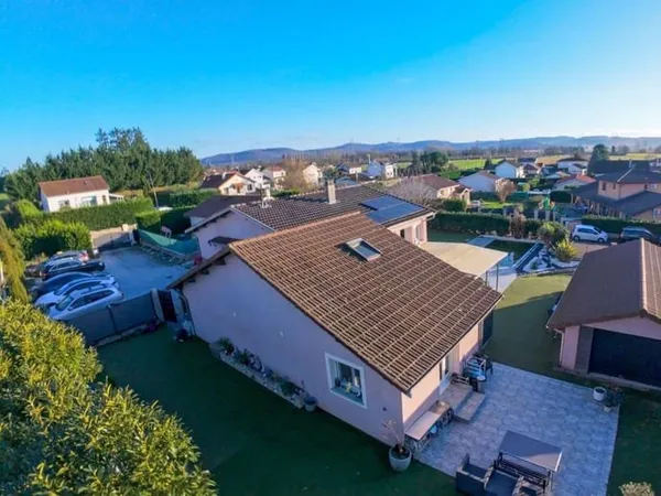 Villa 7 pièces 178 m²