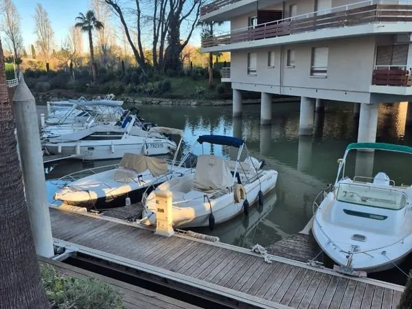 Location place de port 2.5x6.6m marina parc