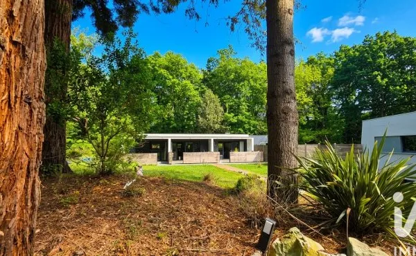 Maison 15 pièces 420 m²