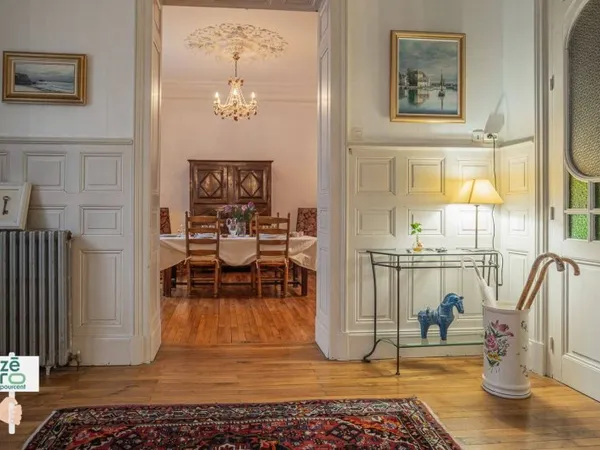 Maison 12 pièces 311 m²