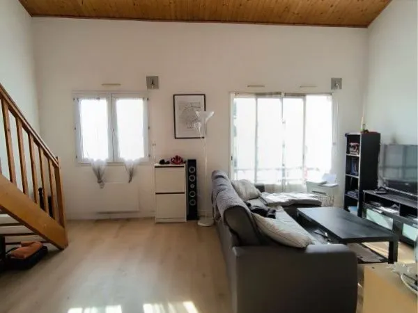 Loue appartement T2 situé à 2 pas du centre ville