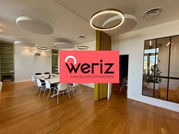 Bureaux 302 m²