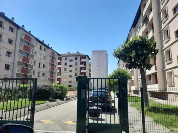 Appartement 4 pièces 52 m²