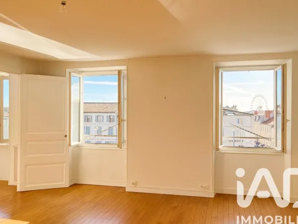 Appartement 4 pièces 93 m²