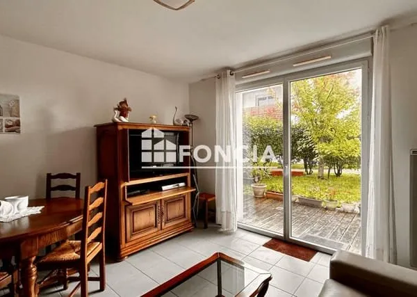 MAISON 2 CHAMBRES AVEC JARDINET PRIVATIF DE 20 M² - VENDUE LOUÉE