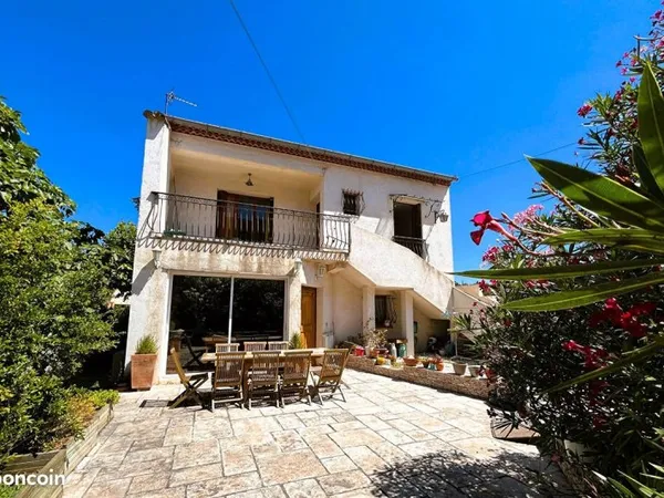 Maison de ville 6 pièces 160 m²