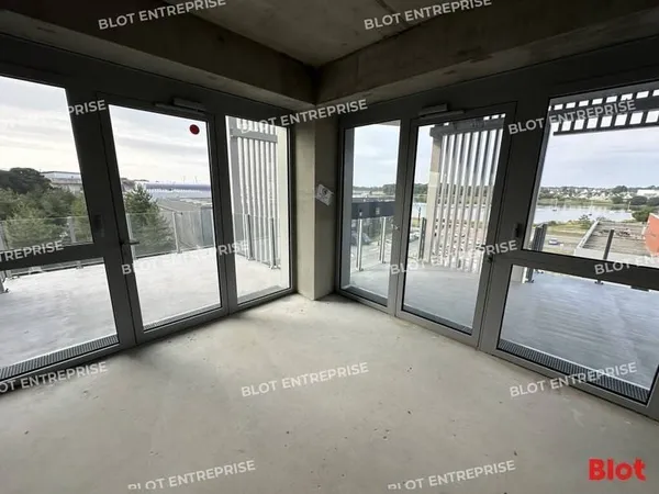 Bureaux 145 m²