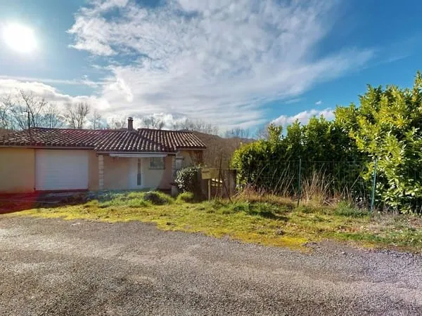 Maison 2 pièces 94 m²