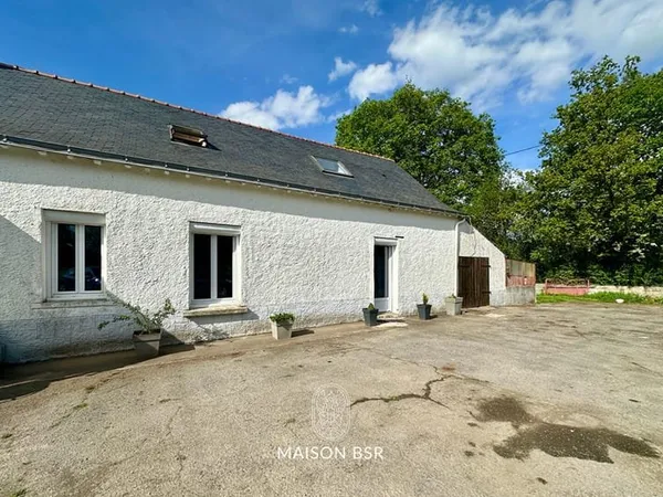 Longère rénovée 4 chambres avec grand terrain - Proche Châteaubriant