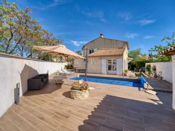 Maison 6 pièces 247 m²