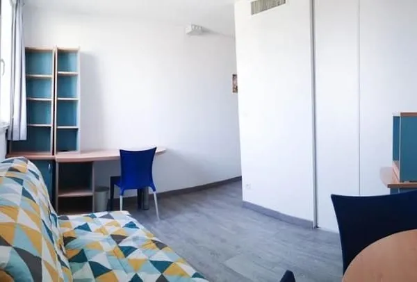 Studio 1 pièce 19 m²