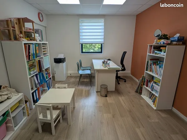 Bureau à louer dans un pôle de santé à Rennes