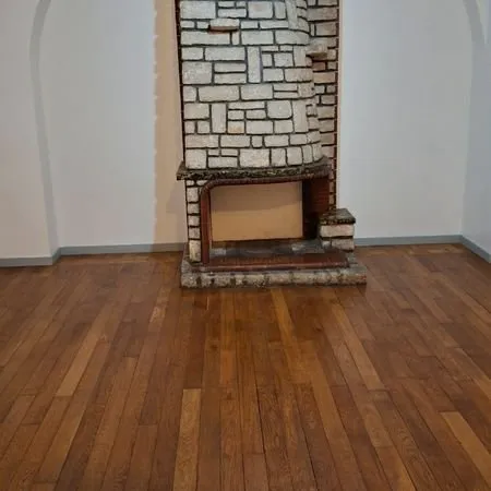 Loue charmant appartement en rez-de-jardin