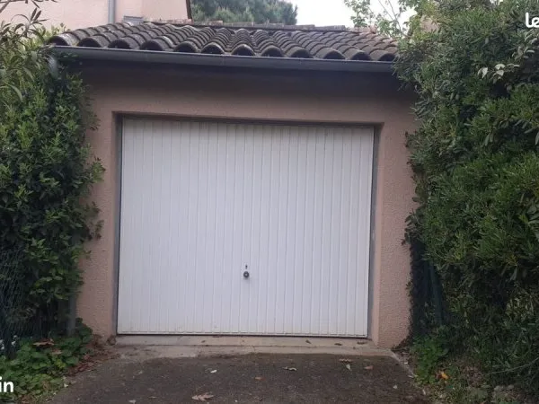 Garage/box