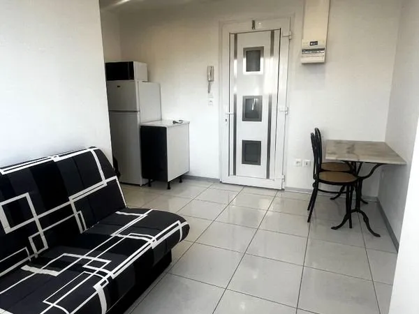 Studio 1 pièce 20 m²