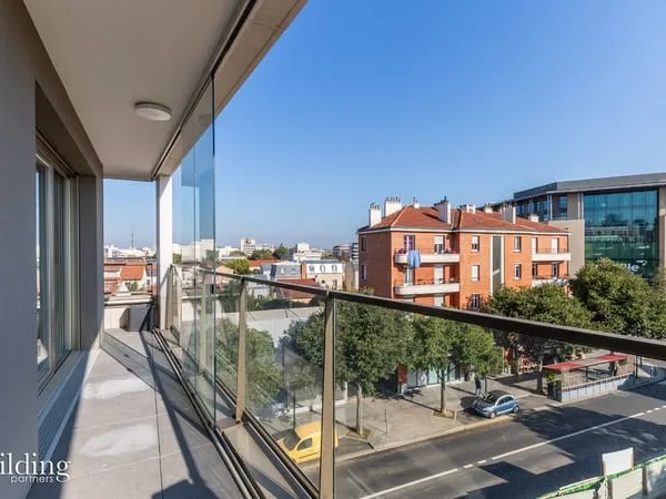 Bécon - Appartement 5 pièces de 94.86 m²