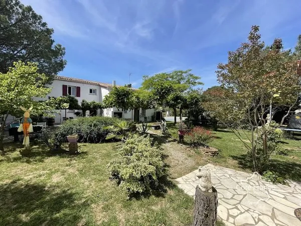Propriété 15 pièces 380 m²