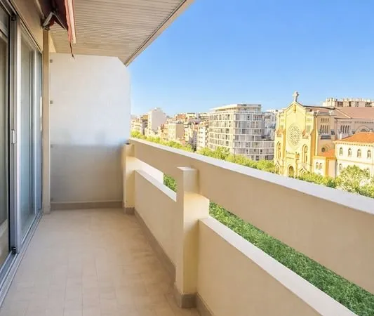 Prado/Périer T2 68m² possibilité T3 Balcon et vues dégagées - volumes remarquables