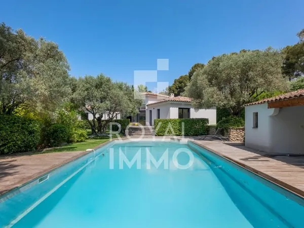 Villa d'architecte contemporaine avec piscine 170 m2 de pla