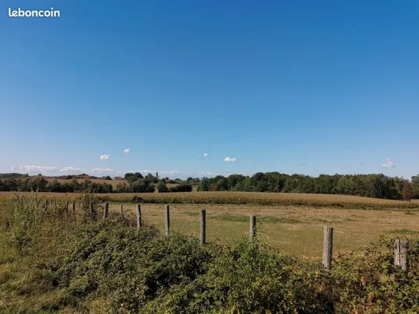 Commenailles - Terrain plat de 822m2