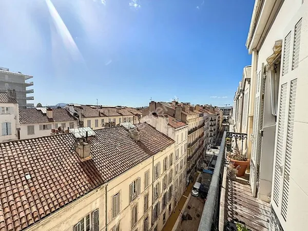 TOULON HAUTE VILLE Appartement T4 de 109 m² + LOCAL