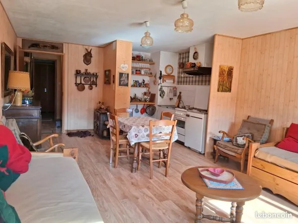 Studio 1 pièce 35 m²