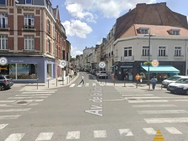 Local 127 m² Cambrai