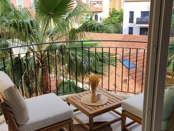 MENTON - 2 PIÈCES, IDÉAL PIED À TERRE / INVESTISSEMENT LOCAT