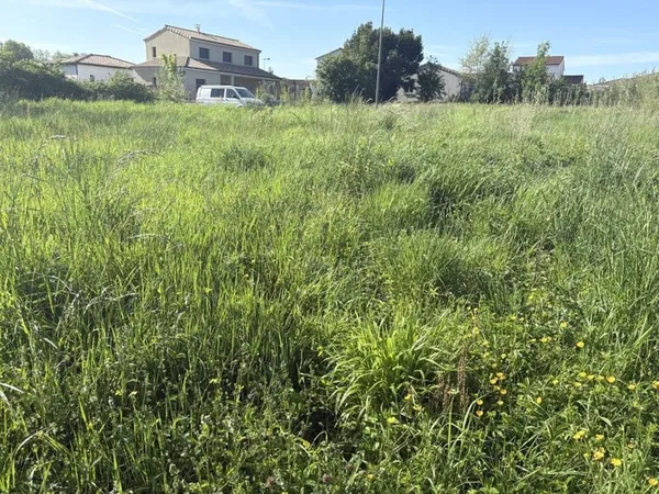 Terrain 390 m²