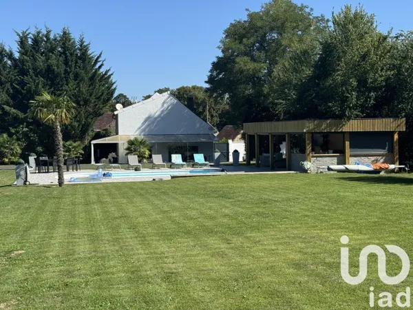 Maison 10 pièces 412 m²