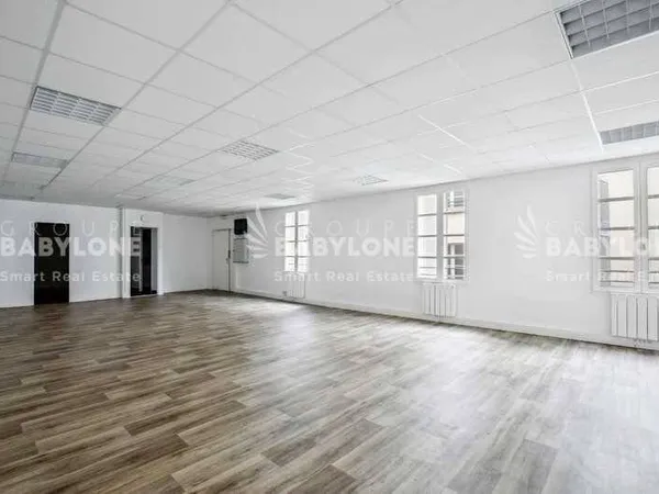 Bureaux 232 m²