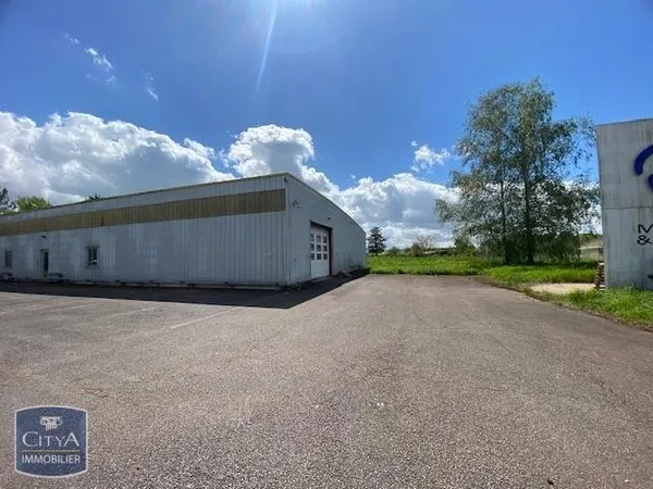 Local commercial 527 m²
